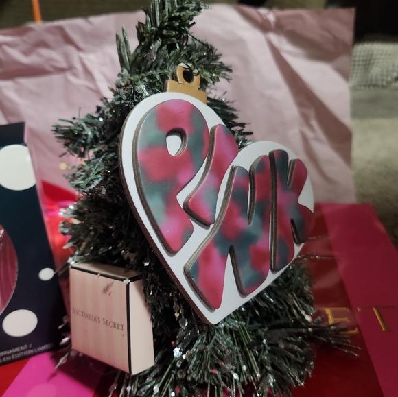 Victorias Secret glitter flocked top Christmas trree bundle - Picture 2 of 4